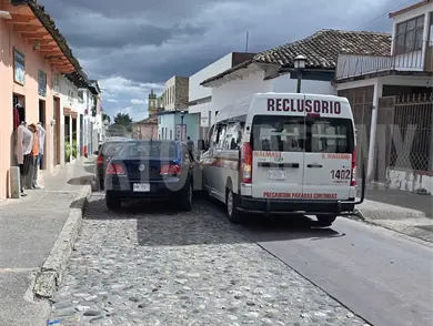 Choque provoca intenso tráfico en Centro Histórico