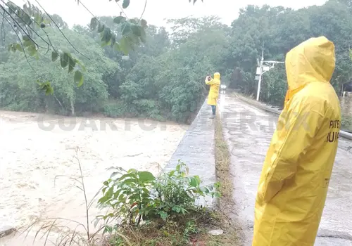 Frente frío 19 desbordó varios ríos en la entidad