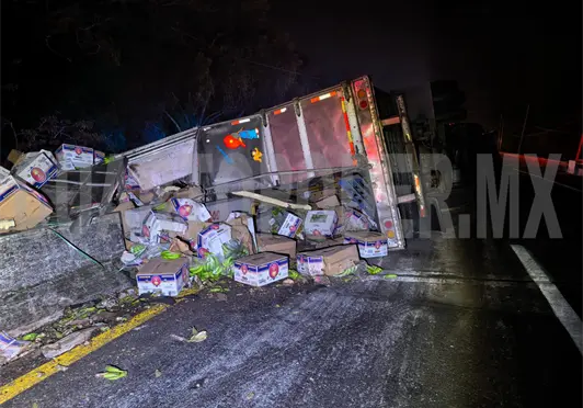 Solo daños en una volcadura de tráiler