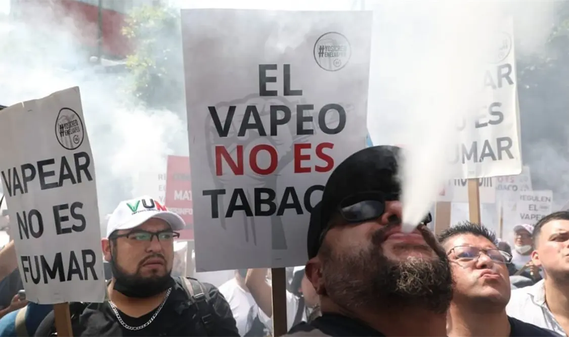 El dictamen que prohibe los vapeadores, se envió a la Mesa Directiva para su trámite correspondiente. Cortesía