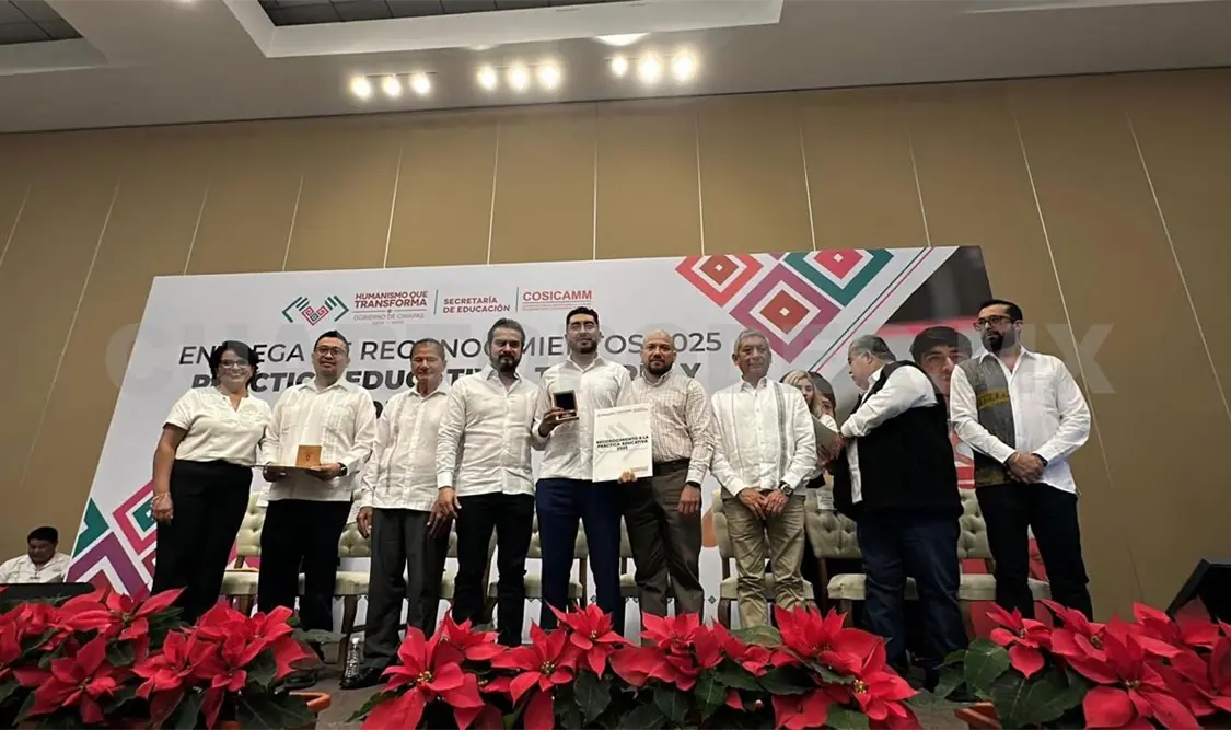 Distinguen a docentes por su labor formativa y educativa