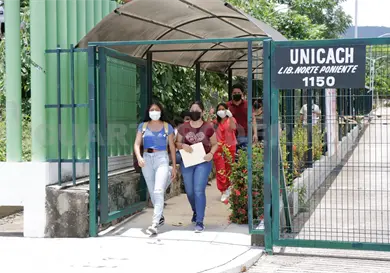 Más de mil jóvenes apoyan en programa "Chiapas Puede" Más de mil jóvenes apoyan en programa "Chiapas Puede"