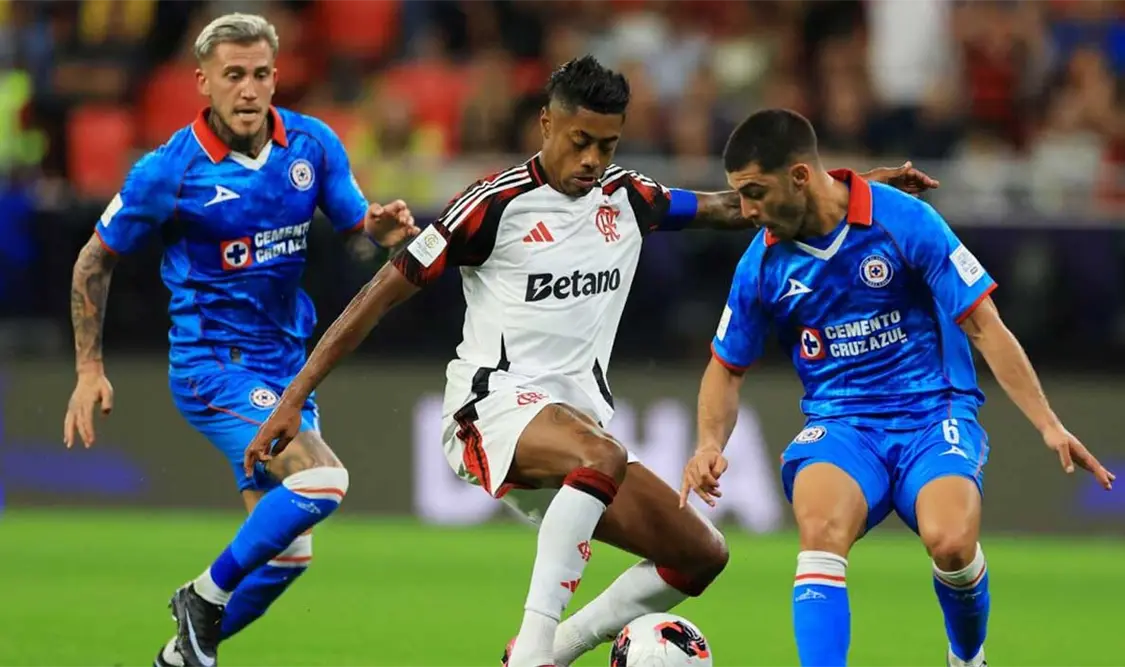 La Máquina Cementera no pudo hacer frente al cuadro brasileño y cayó con un 2-1. Agencias