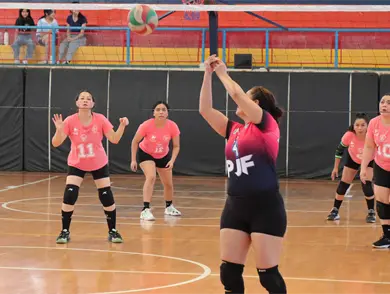 Cinalex marca el paso en la femenil