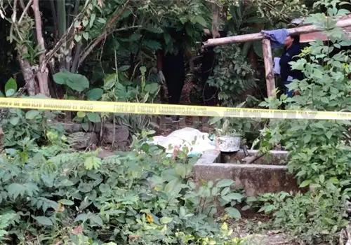 Muere al caer en pozo Muere al caer en pozo