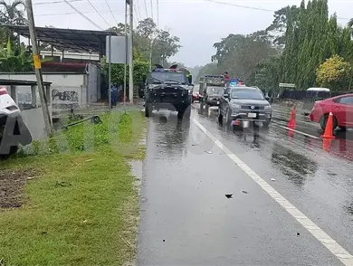 En choque uno acaba estampado en casa