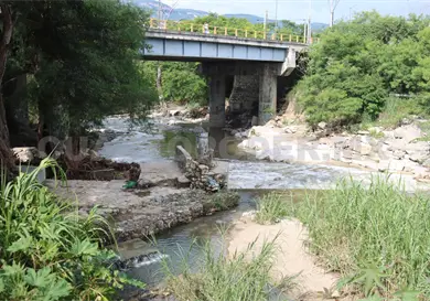 Permiten descargas de aguas negras en ríos Permiten descargas de aguas negras en ríos