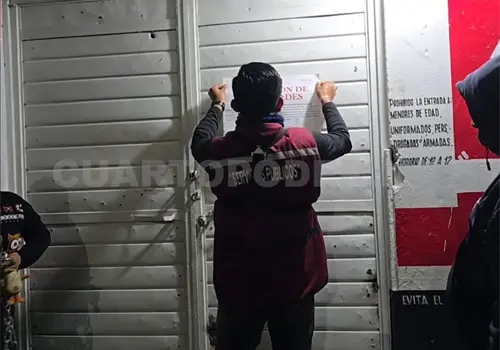 Suspenden actividades en dos bares de SCLC