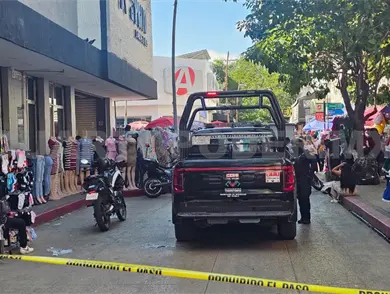 Fallece sobre la acera; le dio un paro cardíaco Fallece sobre la acera; le dio un paro cardíaco