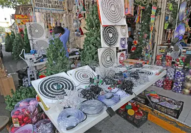 Sobrecarga de adornos navideños es un riesgo Sobrecarga de adornos navideños es un riesgo