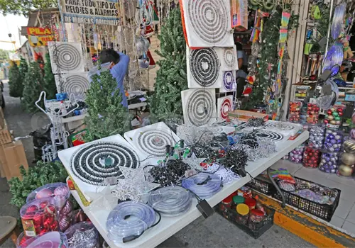 Sobrecarga de adornos navideños es un riesgo Sobrecarga de adornos navideños es un riesgo