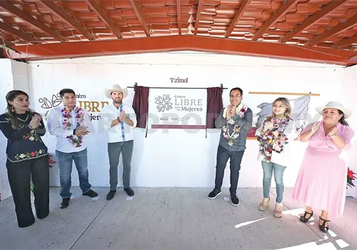 Entrega Eduardo Ramírez Centro LIBRE en Tzimol Entrega Eduardo Ramírez Centro LIBRE en Tzimol