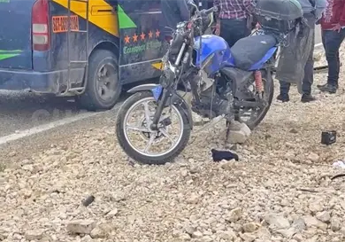 Presuntos peregrinos son atropellados por combi Presuntos peregrinos son atropellados por combi