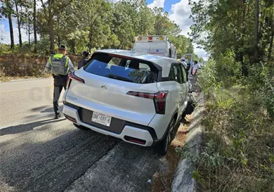 Conductor ebrio impacta a ambulancia y trata de huir Conductor ebrio impacta a ambulancia y trata de huir