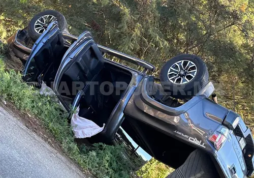 Vuelca pick up en la v&iacute;a a San Crist&oacute;bal