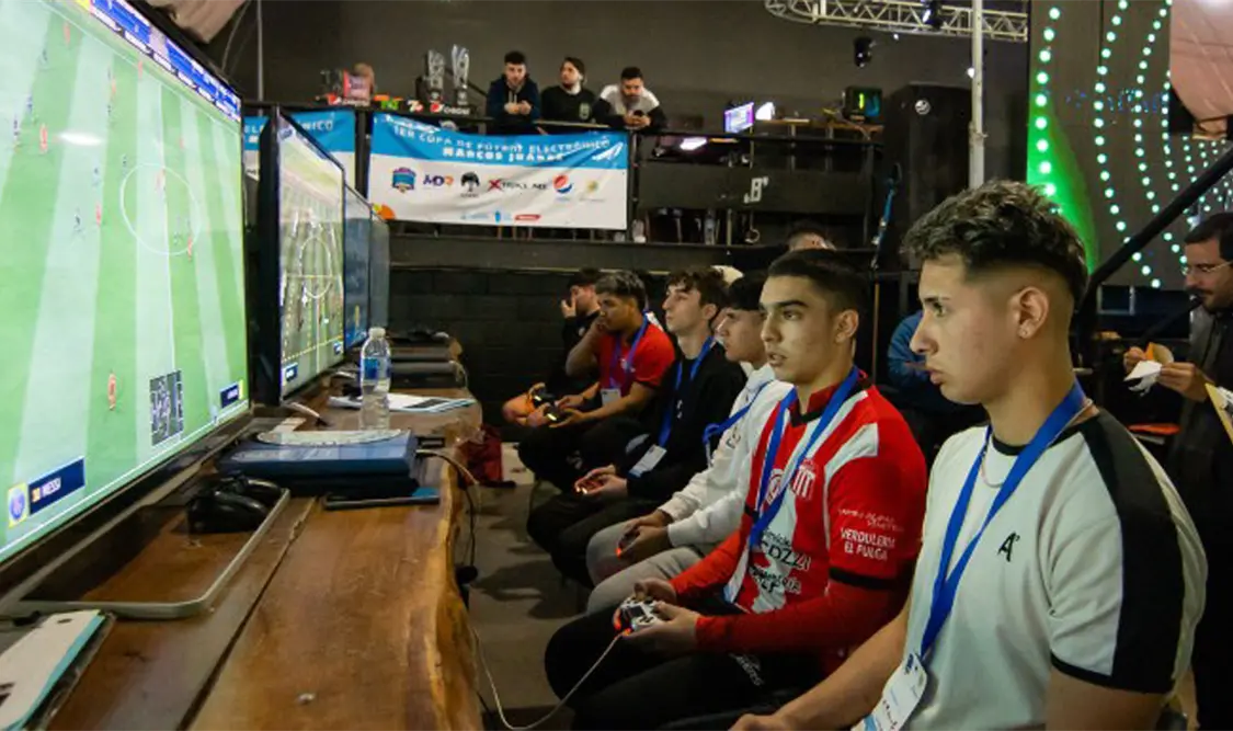 La presente iniciativa busca incorporar de manera integral, progresiva y estructurada el reconocimiento del deporte digital. Cortesía