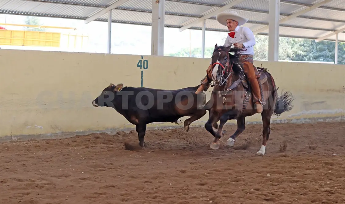 El lienzo charro de la capital chiapaneca fue escenario de la final del 58º aniversario de Charros de Tuxtla. Samuel Meneses/CP