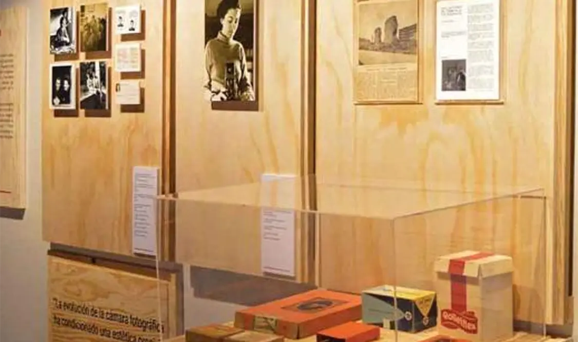 El Centro de la Imagen exhibe la primera retrospectiva de la artista alemana, integrada por fotografías y materiales de archivo. Cortesía