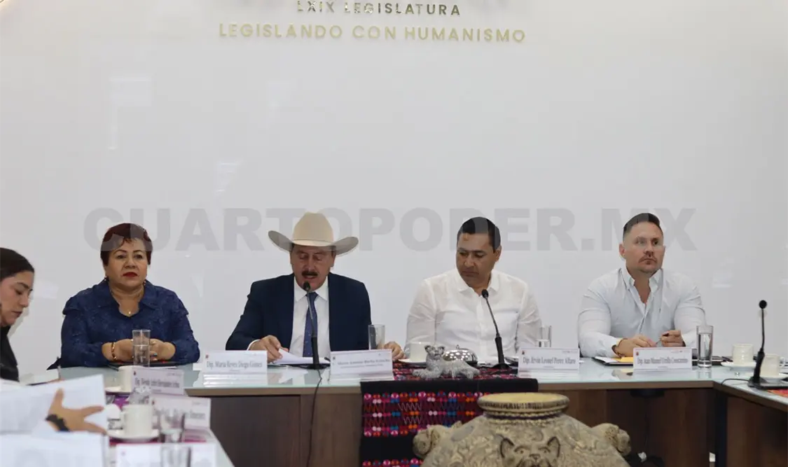 Marco Antonio Barba Arrocha, en su comparecencia en primer año de ejercicio, resalta impulso a la ganadería. Samuel Meneses / CP