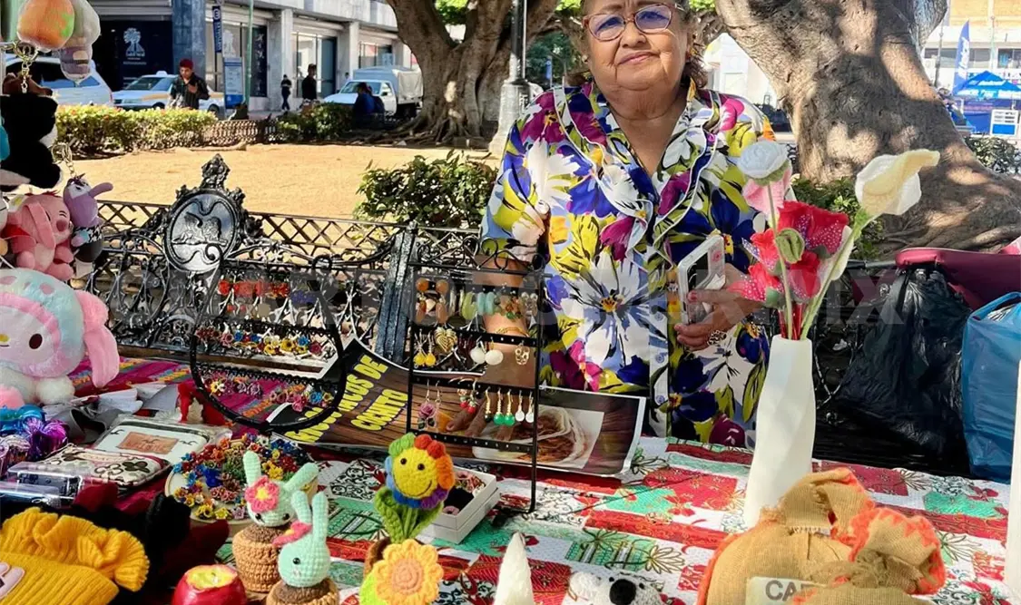 El evento reunió a decenas de expositores que ofrecieron productos artesanales y gastronomía típica. Cortesía