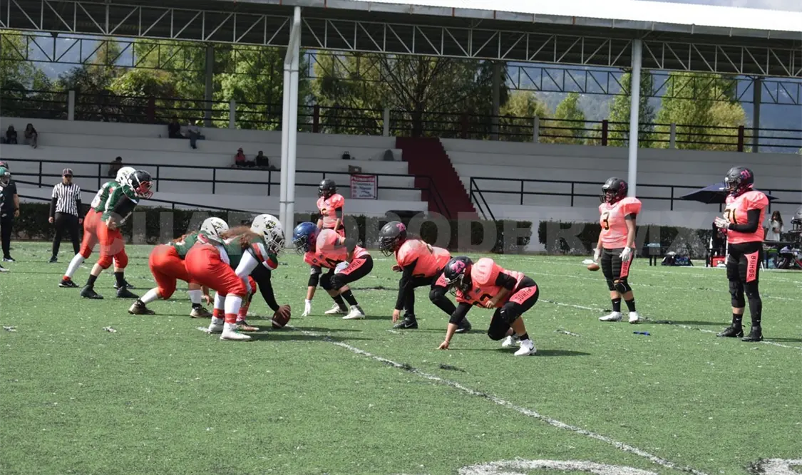 Acciones desarrolladas en el estadio municipal de Futbol Americano de San Cristóbal. Cortesía