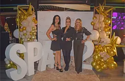 Celebrando dos años de crecimiento Celebrando dos años de crecimiento