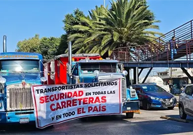 Transportistas y productores sostienen di&aacute;logo