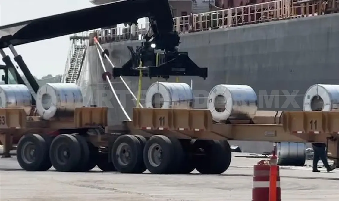 El acero tiene como destino final Guatemala, el cual será enviado por la vía terrestre. Rafael Victorio / CP