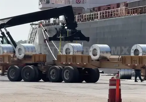 Recibe Puerto Chiapas 4 mil toneladas de acero Recibe Puerto Chiapas 4 mil toneladas de acero