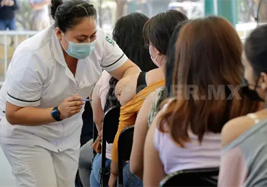 Reiteran importancia de vacunaci&oacute;n contra covid