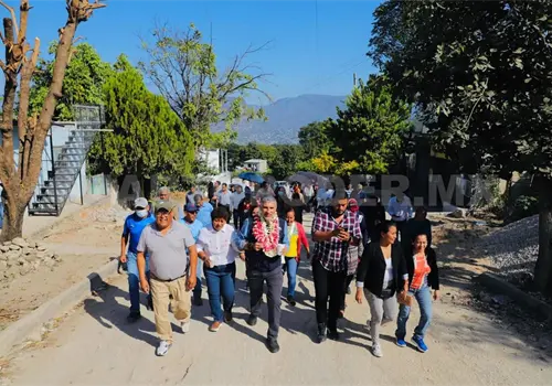 Da banderazo Ángel Torres a una obra más en Tuxtla Da banderazo Ángel Torres a una obra más en Tuxtla