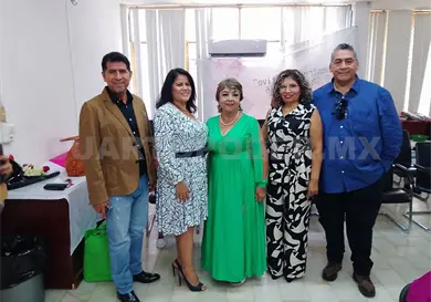 Se jubilan trabajadores del INE en Tonal&aacute;