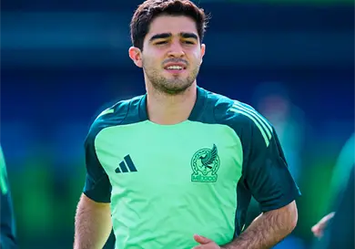 Pumas anuncia la llegada de C&eacute;sar Garza