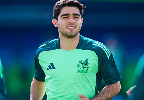 Pumas anuncia la llegada de César Garza Pumas anuncia la llegada de César Garza