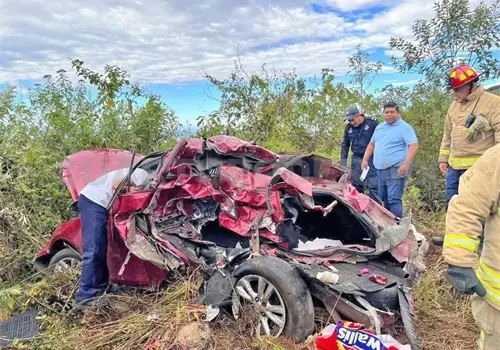 Encontronazo deja cuatro lesionados