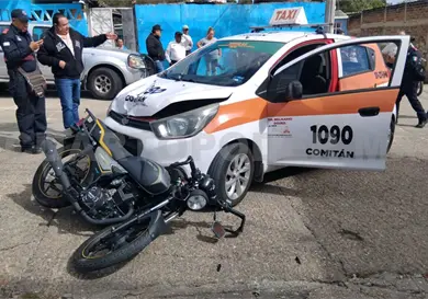 Atropellan a motociclistas por corte de circulaci&oacute;n