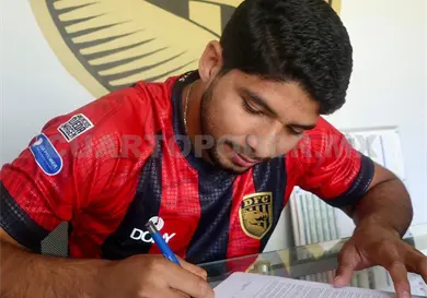 Chiapaneco Espinosa firma con Dragones de Oaxaca