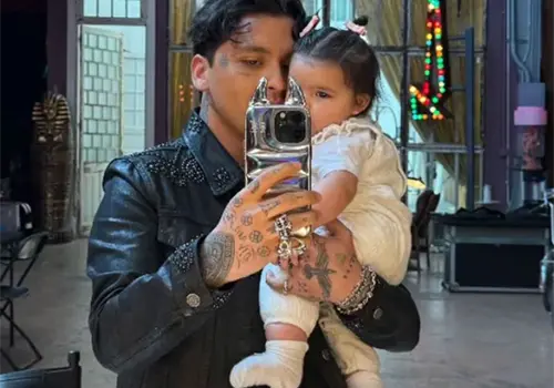 Nodal quiere convivir con Inti