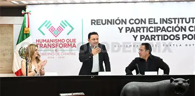 Refrenda compromiso en favor de la democracia