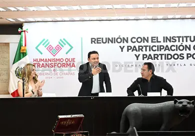 Refrenda compromiso en favor de la democracia