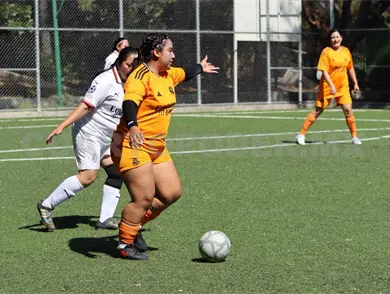 Ateneas impone su ley en la final