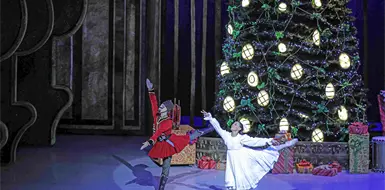 Cierran a&ntilde;o con El Cascanueces