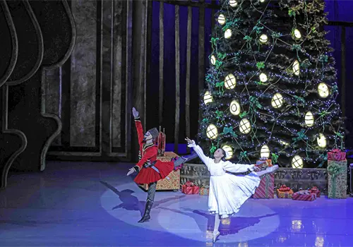 Cierran a&ntilde;o con El Cascanueces