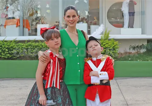 &iexcl;Una explosi&oacute;n de luz, m&uacute;sica y Navidad!