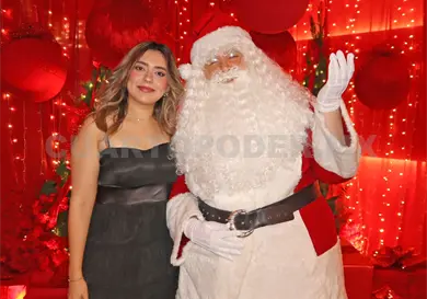 Vivieron una Red Christmas Vivieron una Red Christmas