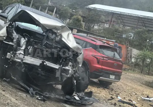 Fallece mujer en fatal carambola