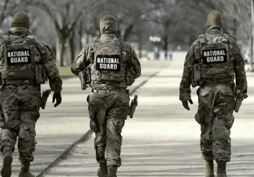 Derrota para Trump, Corte proh&iacute;be tropas en Chicago