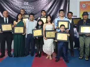 Entregan premios a lo mejor del deporte