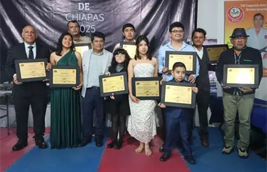 Entregan premios a lo mejor del deporte