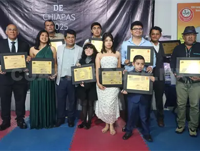 Entregan premios a lo mejor del deporte